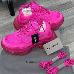 AUTHENTIC BRAND NEW Balenciaga Triple S Sneaker in Neon HOT Pink